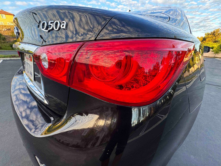 Used 2015 INFINITI Q50 Premium image 12