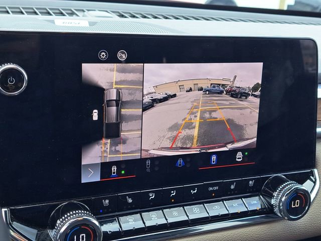 Used 2023 GMC Canyon Denali image 13