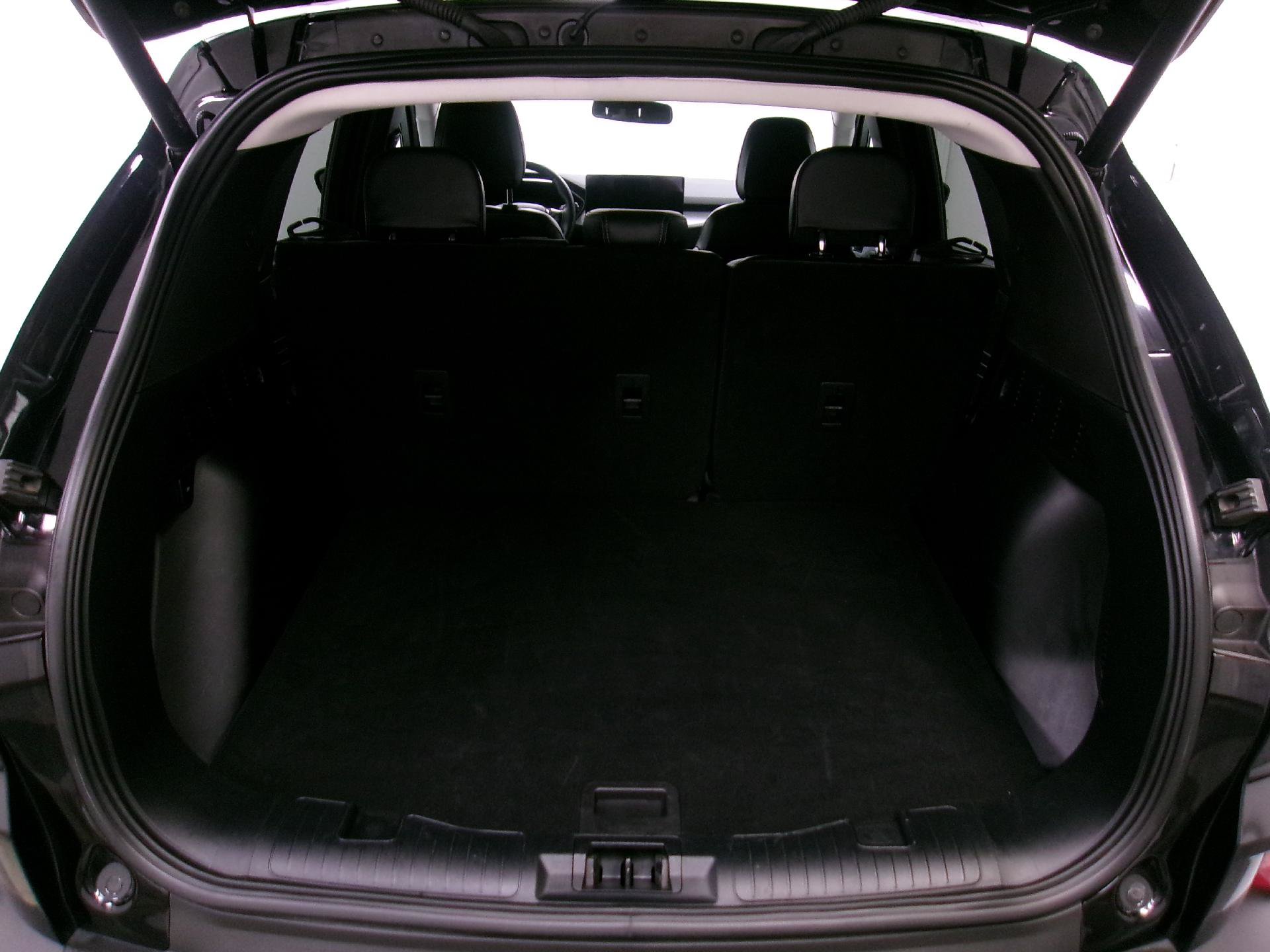 Used 2024 Ford Escape Platinum AWD/4WD image 11