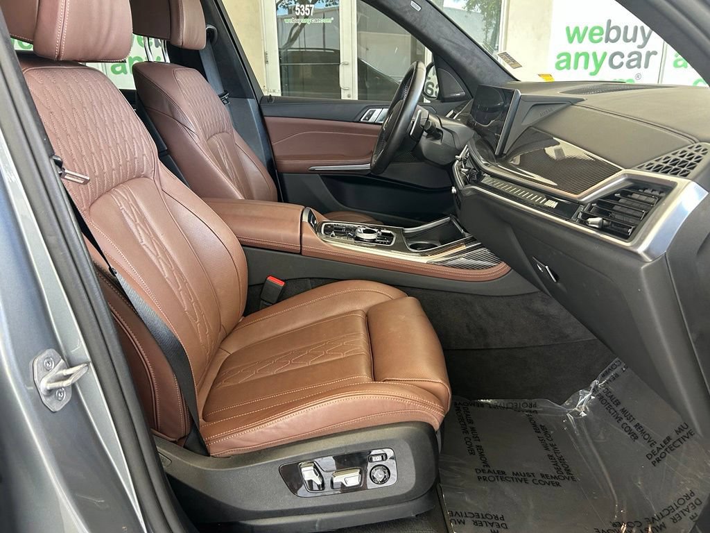Used 2026 BMW X7 M60i AWD/4WD image 24