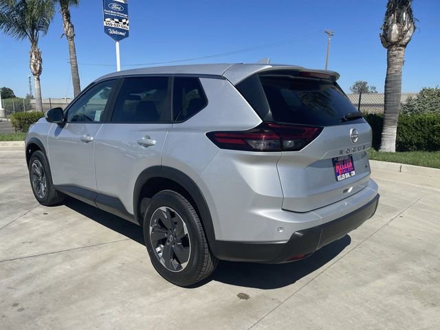 Used 2024 Nissan Rogue SV image 6