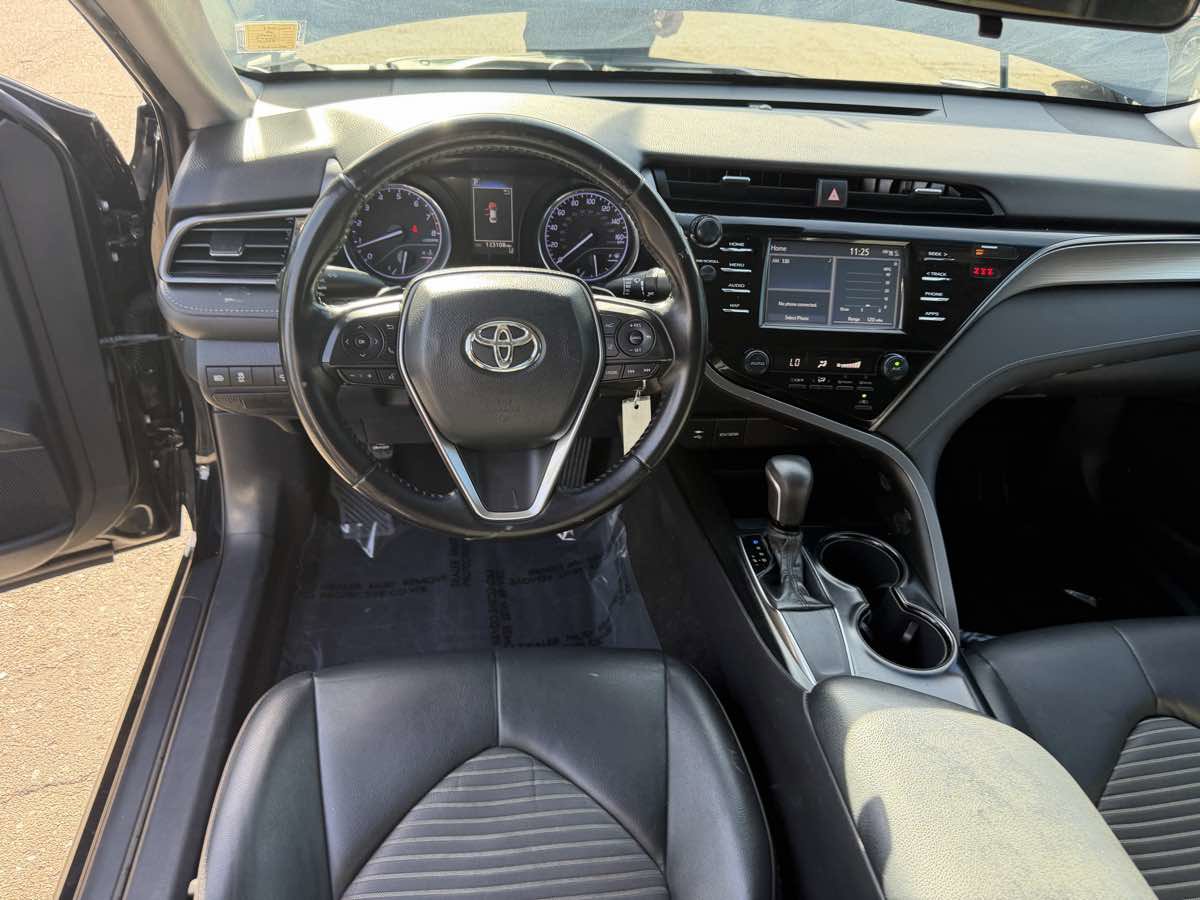 Used 2019 Toyota Camry SE FWD image 13