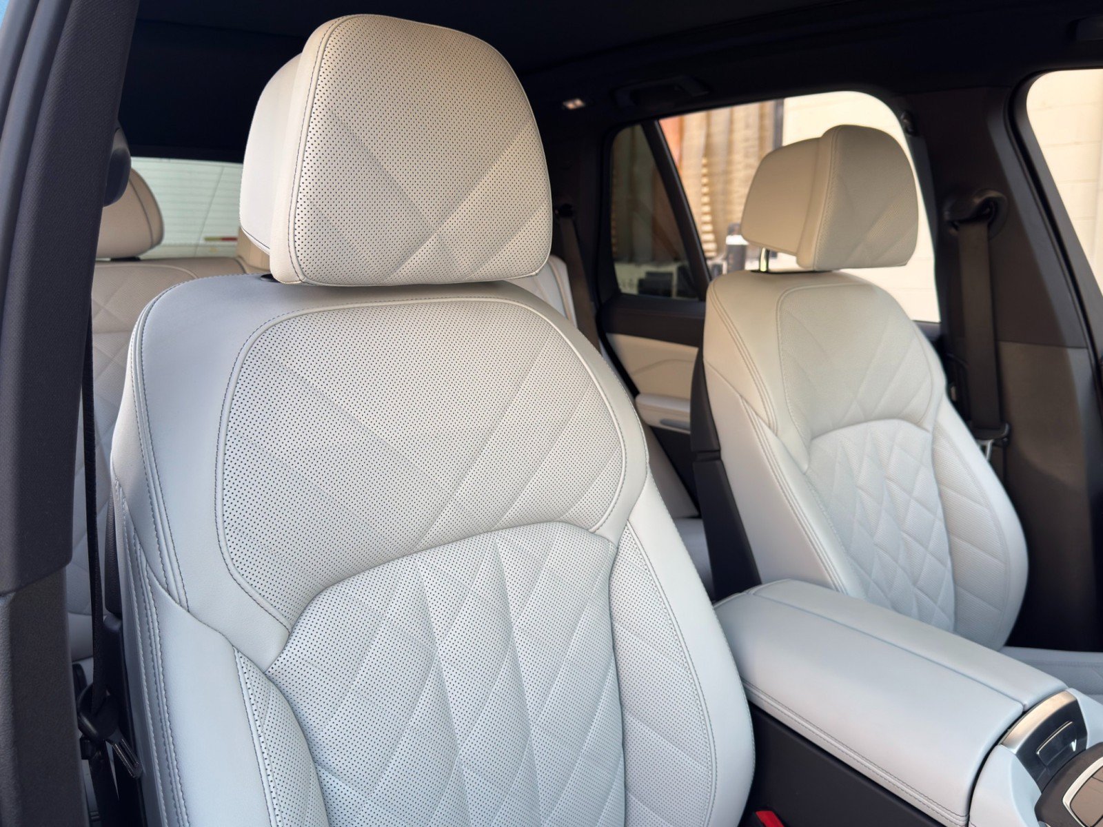 Used 2025 BMW X5 sDrive40i w/ Climate Comfort Package RWD image 45