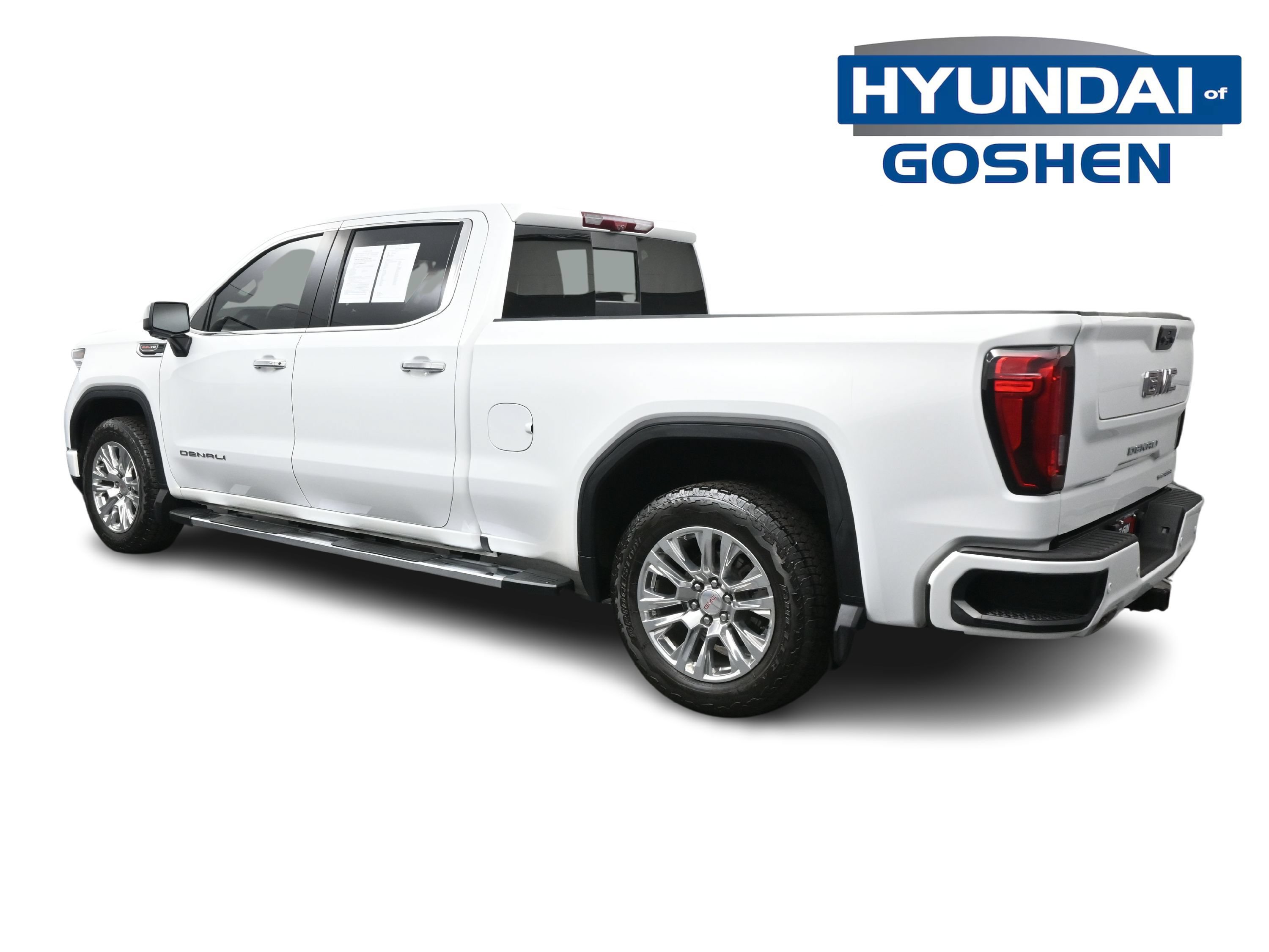 Used 2023 GMC Sierra 1500 Denali w/ Technology Package AWD/4WD image 5