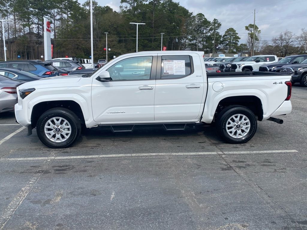 Used 2024 Toyota Tacoma SR5 w/ SR5 Upgrade Package image 4