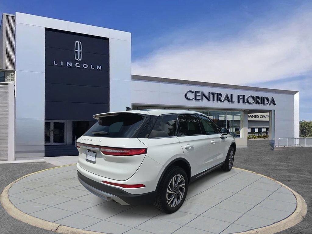 Certified 2024 Lincoln Corsair FWD image 2