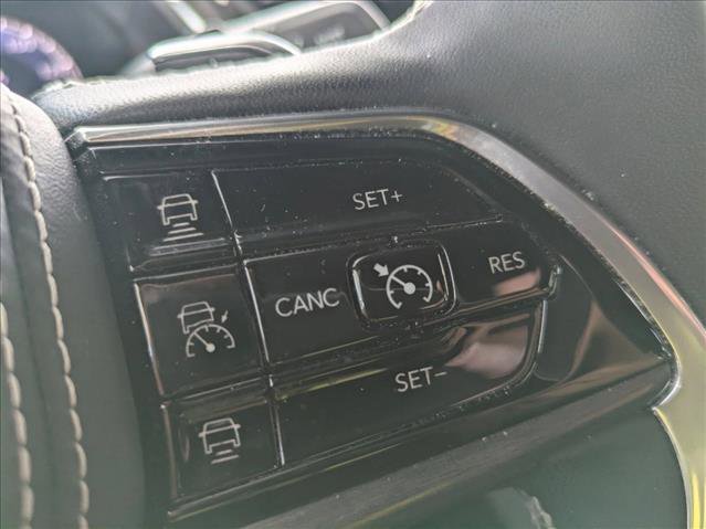 Used 2024 Jeep Grand Cherokee L Overland w/ Trailer Tow Package AWD/4WD image 15