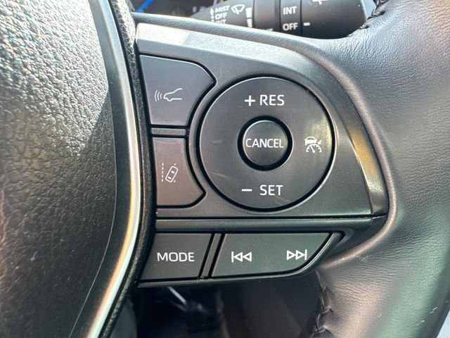 Used 2022 Toyota Venza LE image 32