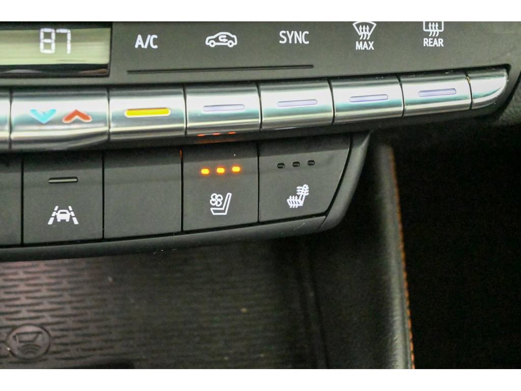 Certified 2023 Cadillac CT4 V w/ LPO, Bronce Accent Package image 47