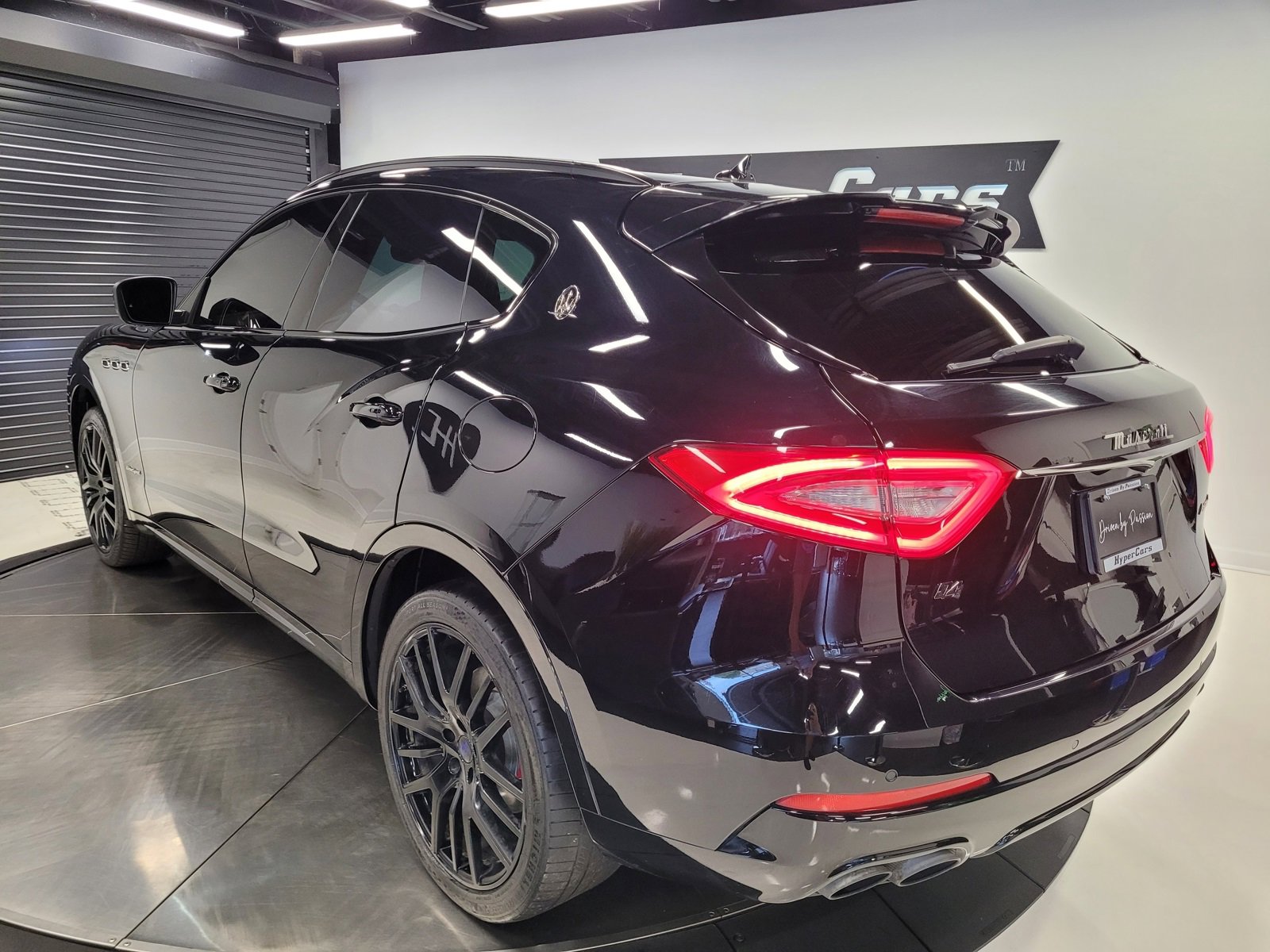 Used 2018 Maserati Levante GranSport image 75