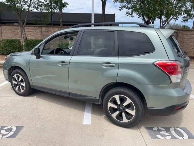 Used 2018 Subaru Forester 2.5i Premium AWD/4WD image 4