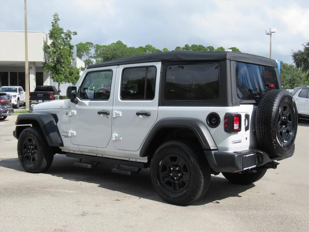 Used 2021 Jeep Wrangler Unlimited Sport image 4