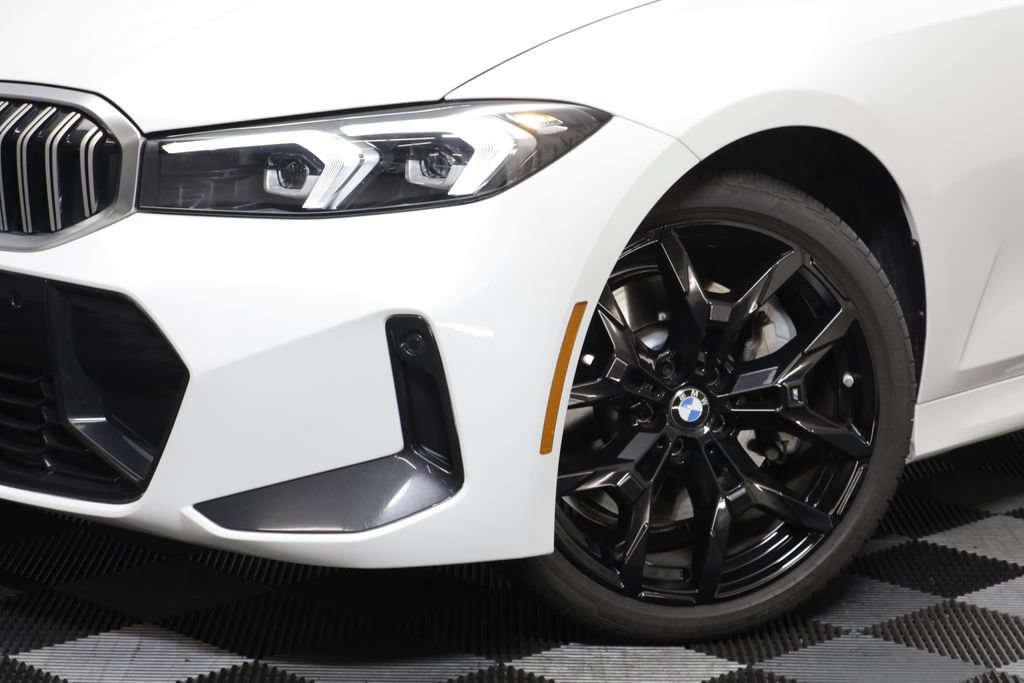 Used 2026 BMW 330i xDrive Sedan AWD/4WD image 3