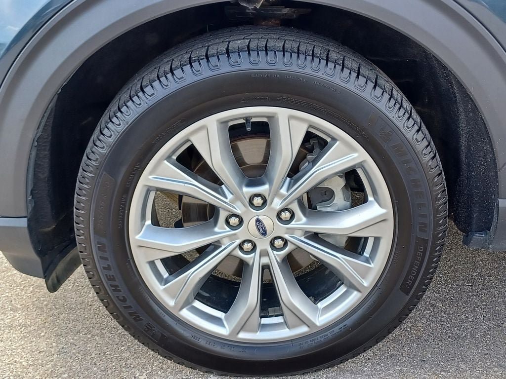 Used 2023 Ford Explorer Limited w/ Limited Technology Package AWD/4WD image 35