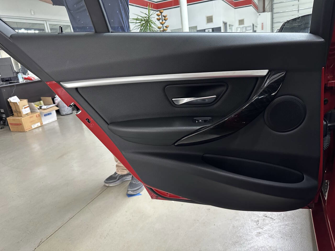 Used 2018 BMW 330i xDrive 330i xDrive AWD 4dr Sedan image 12