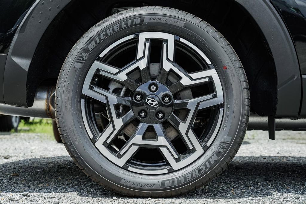 New 2025 Hyundai Santa Cruz Limited image 16