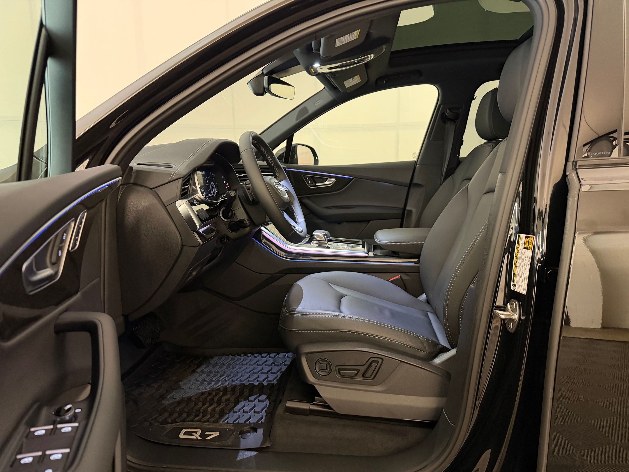 Certified 2026 Audi Q7 2.0T Premium w/ Convenience Plus Package AWD/4WD image 5