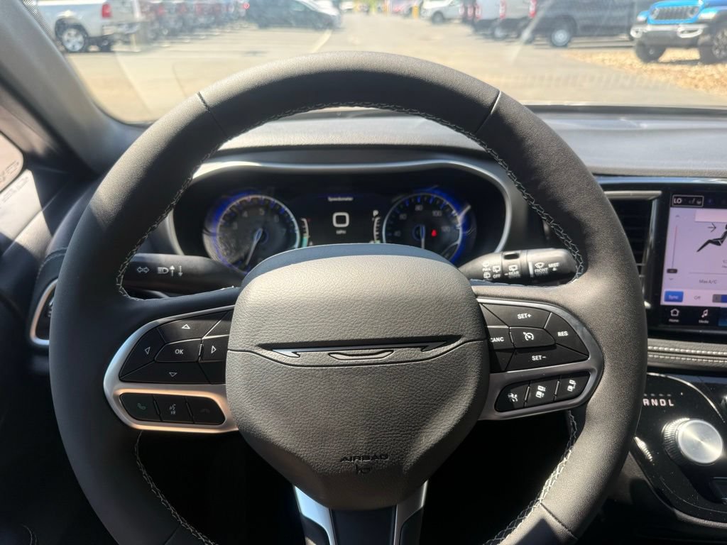 New 2027 Chrysler Pacifica Select w/ Family Tech Group FWD image 18
