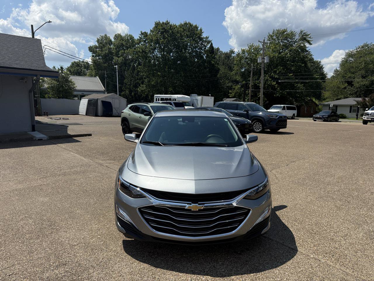 Used 2024 Chevrolet Malibu LS FWD image 2