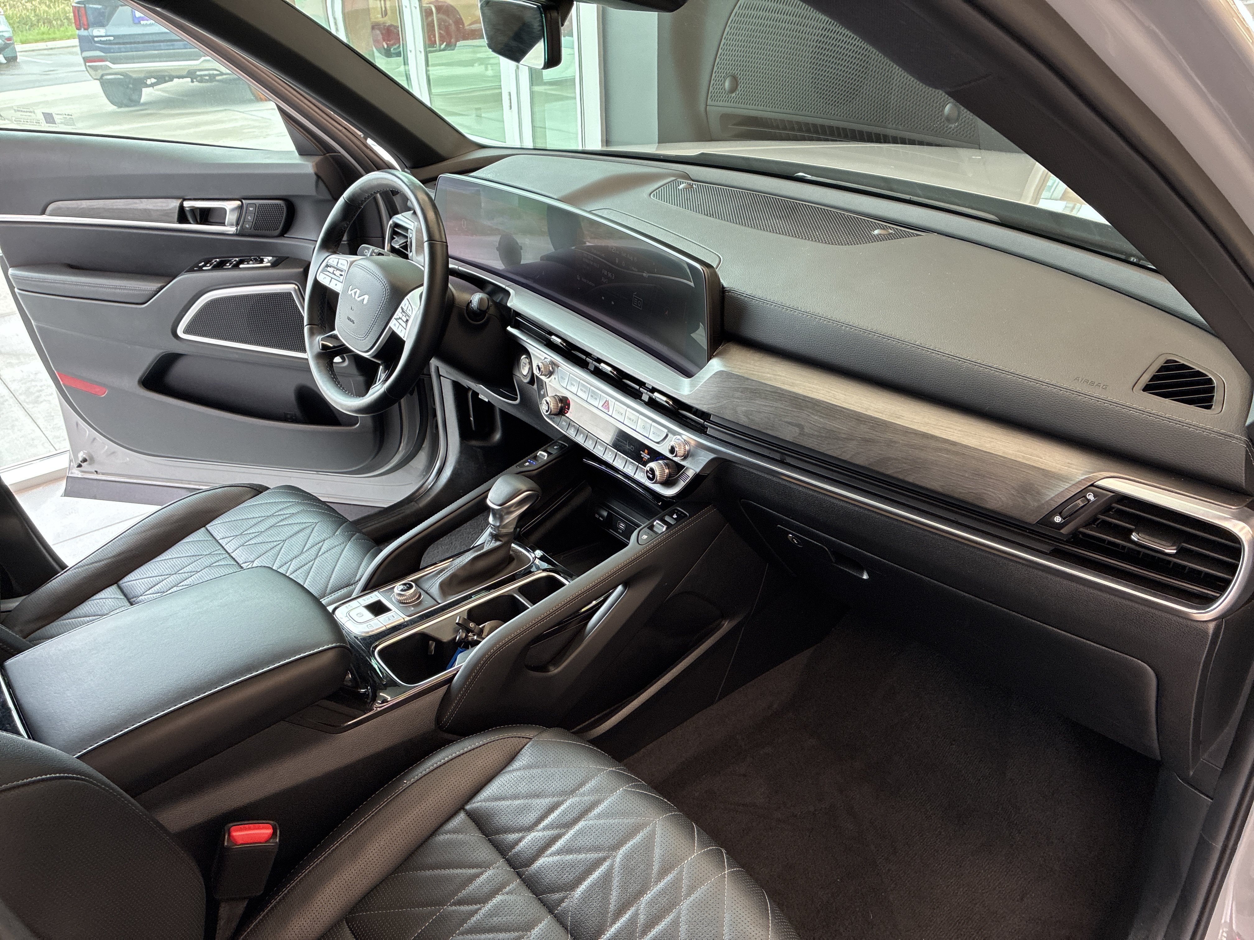 Certified 2025 Kia Telluride SX X-Line AWD/4WD image 18