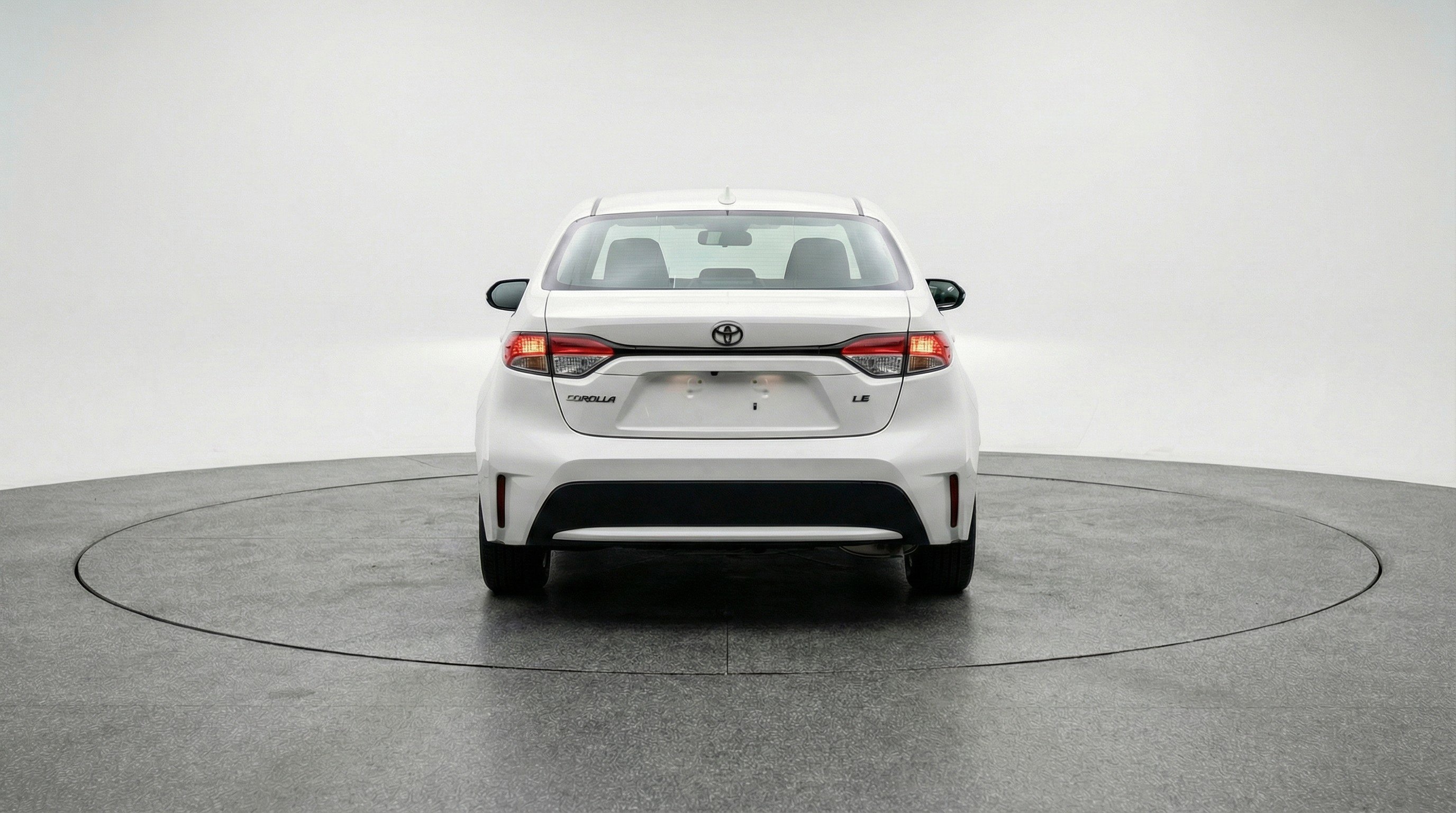 Used 2025 Toyota Corolla LE image 7