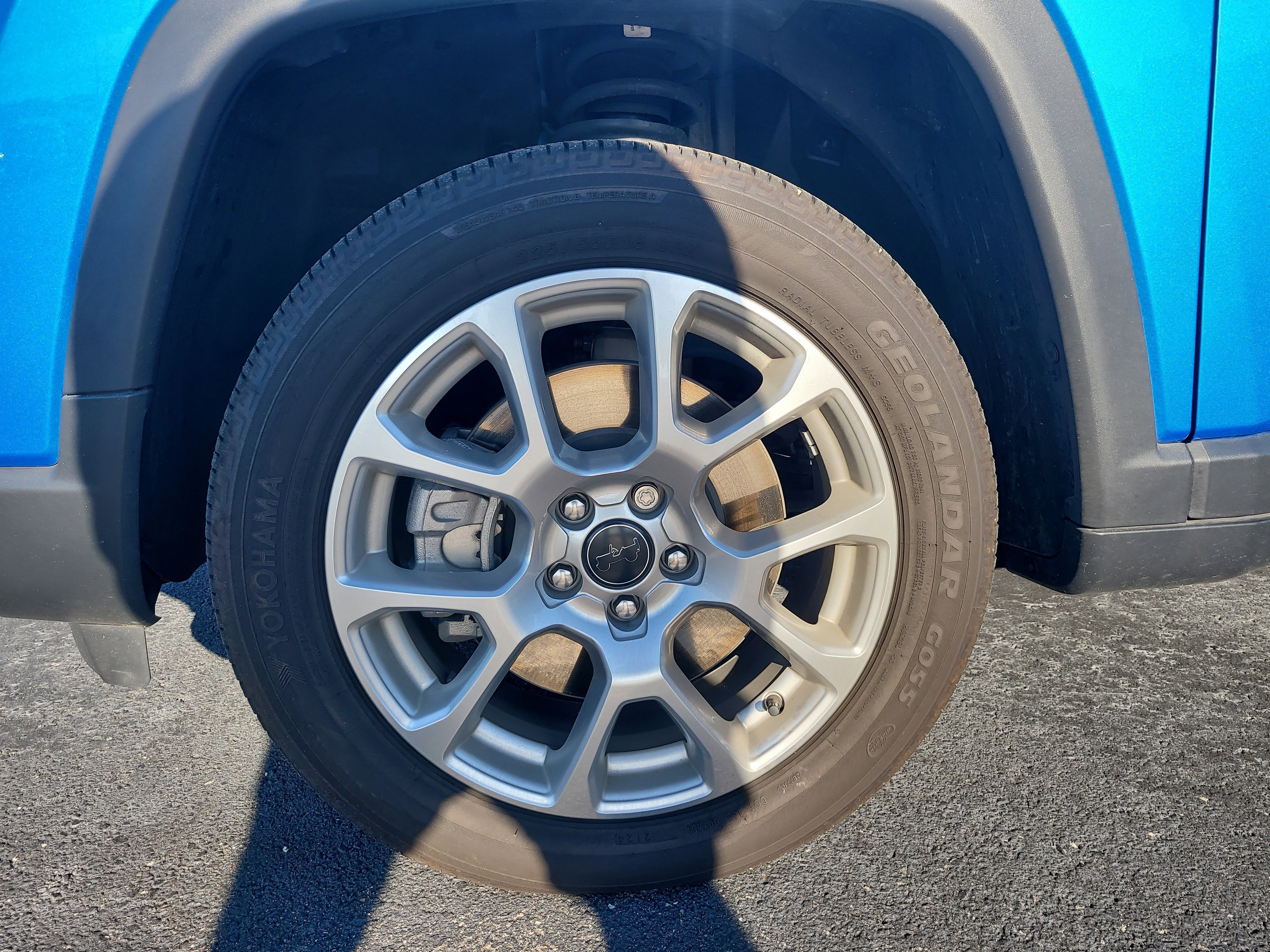 Used 2025 Jeep Compass Latitude image 8