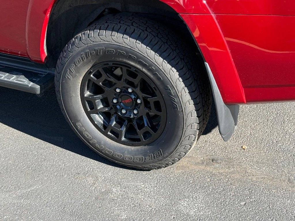 Used 2024 Toyota 4Runner TRD Off-Road image 7