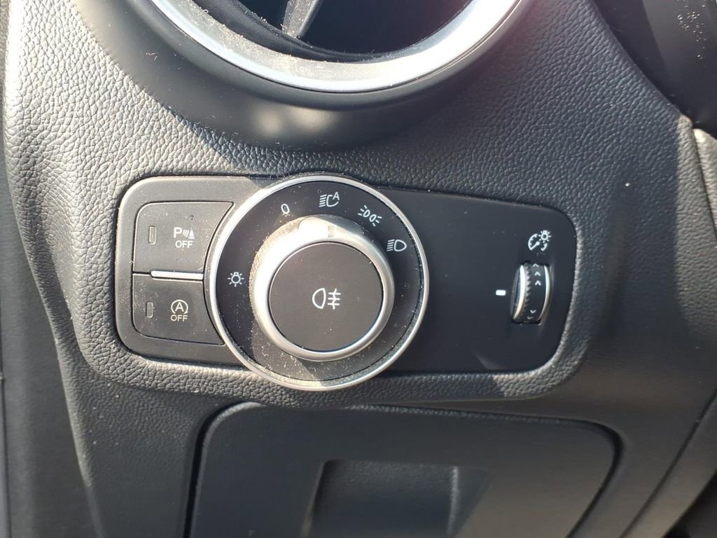 Used 2018 Alfa Romeo Stelvio Sport w/ Quick Order Package 22J Sport image 12