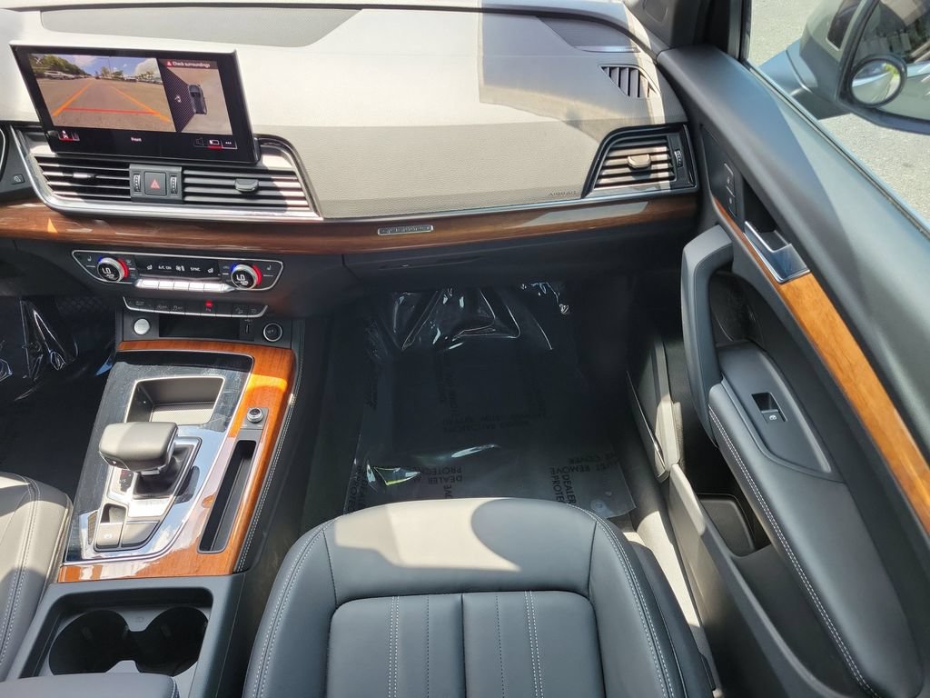 Used 2023 Audi Q5 2.0T Premium Plus w/ Premium Plus Package AWD/4WD image 17