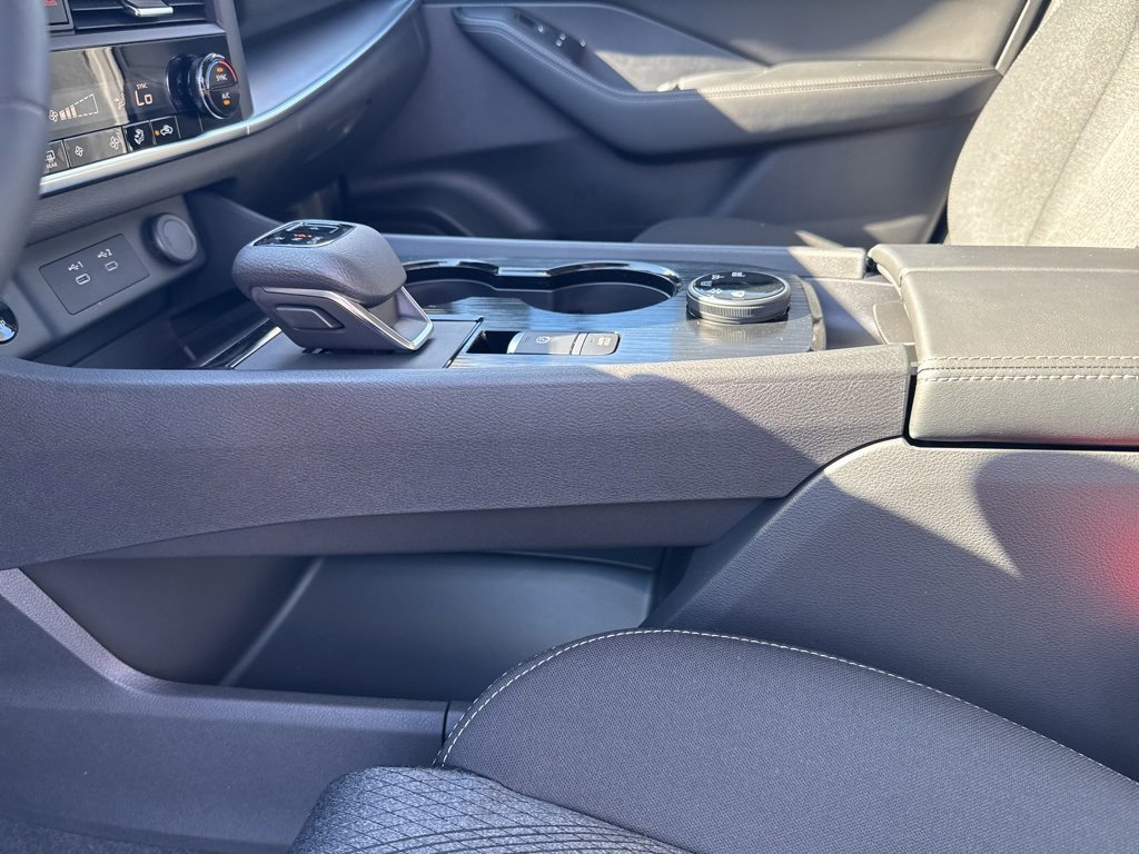 New 2026 Nissan Rogue SV image 12