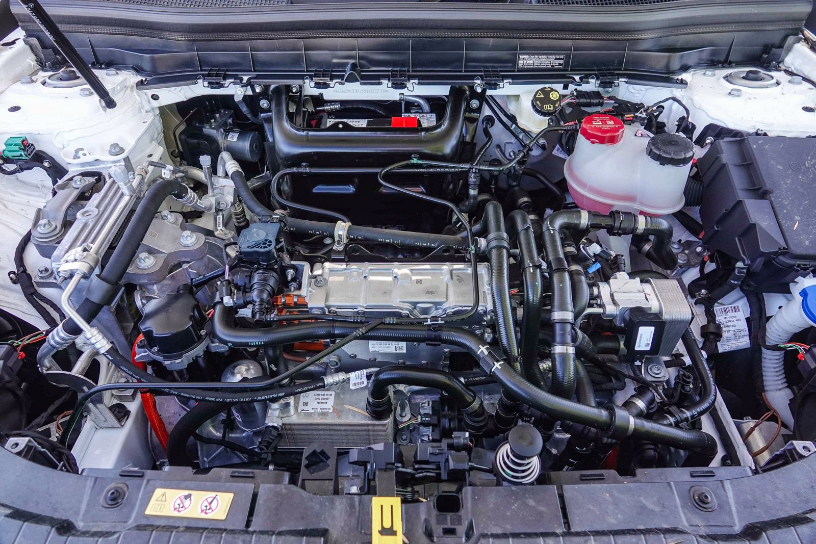 Used 2024 Mercedes-Benz EQB 350 4MATIC SUV image 27