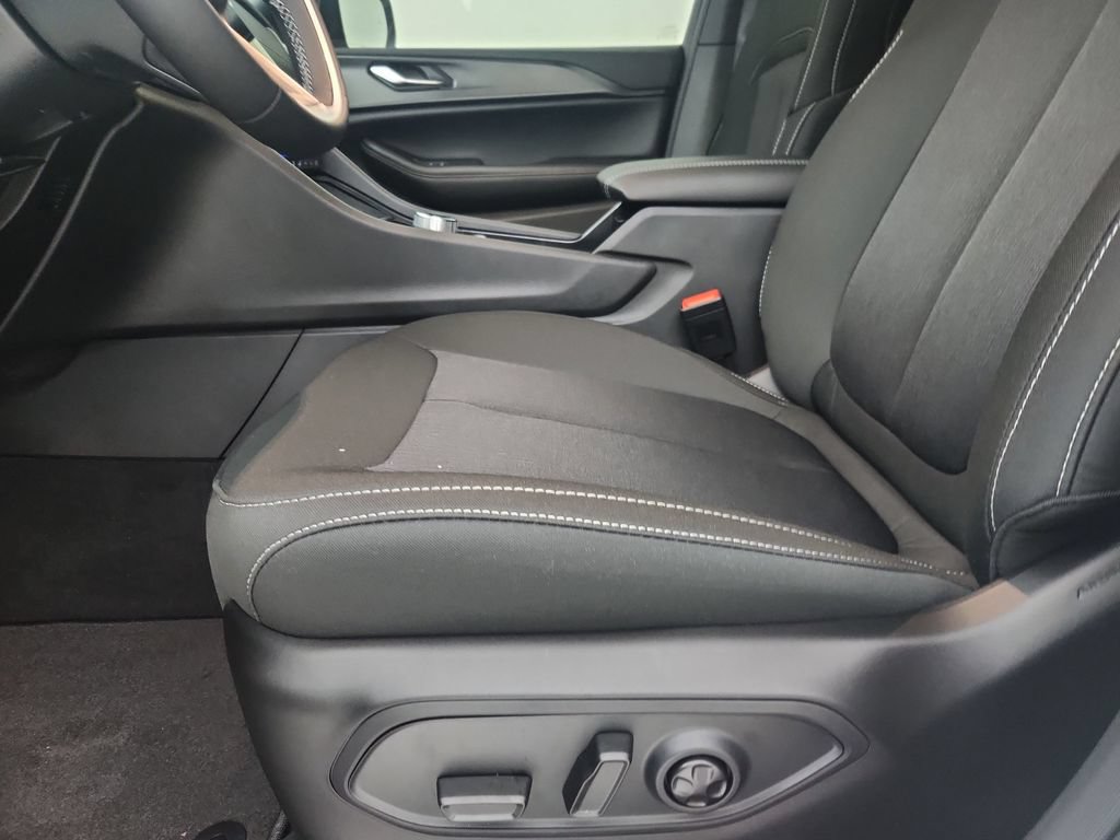 New 2026 Jeep Grand Cherokee Laredo X AWD/4WD image 20