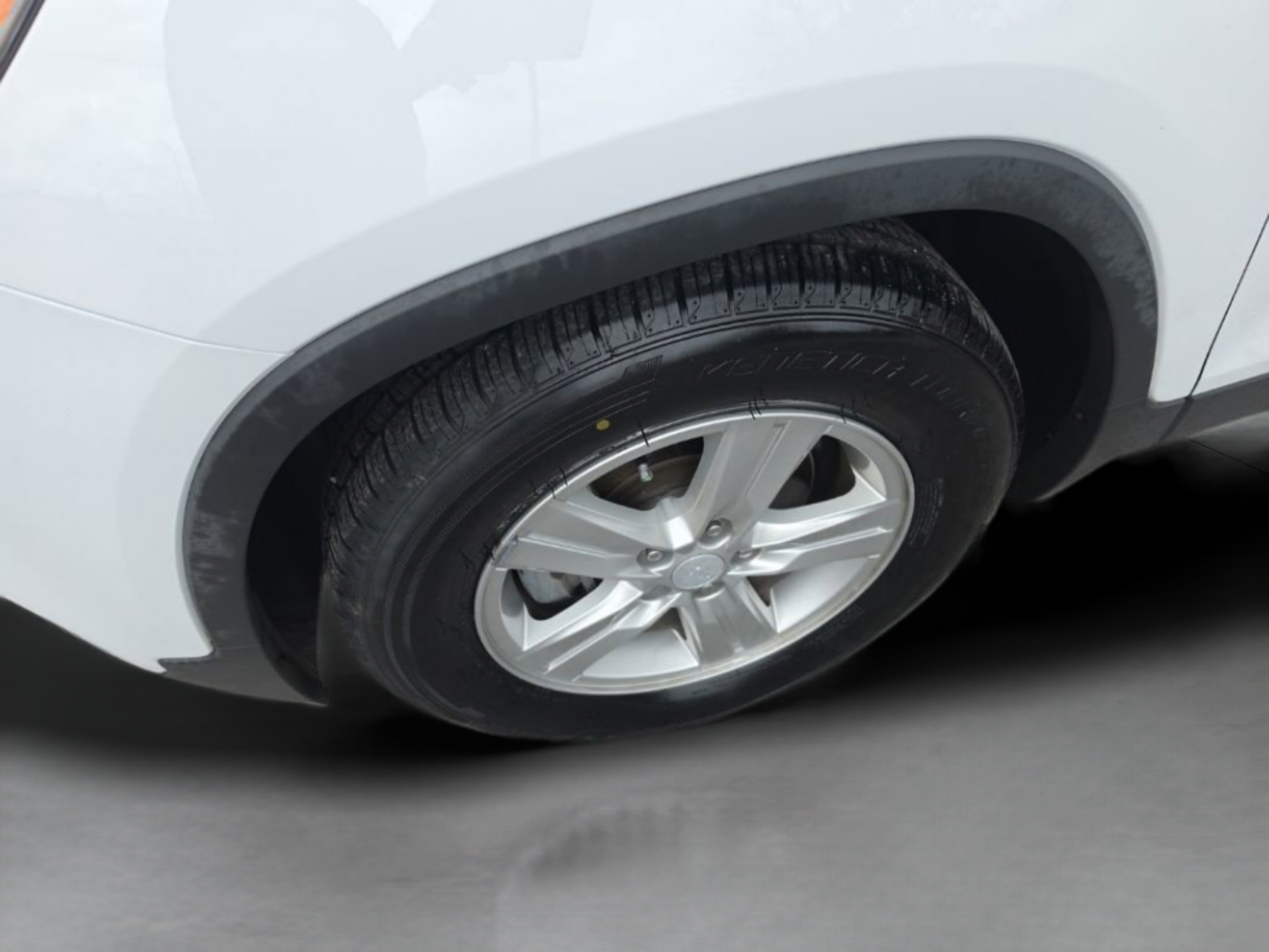 Used 2020 Chevrolet Trax LS w/ Tint and Cruise Package FWD image 13