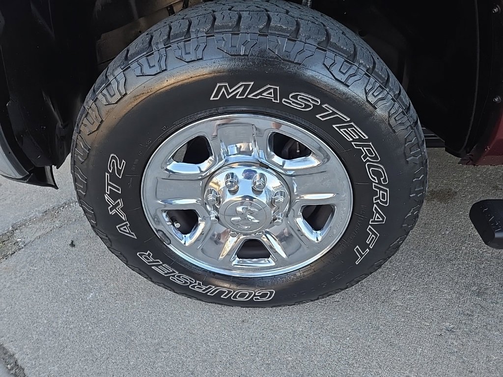 Used 2018 RAM 2500 Tradesman w/ Chrome Appearance Group image 31