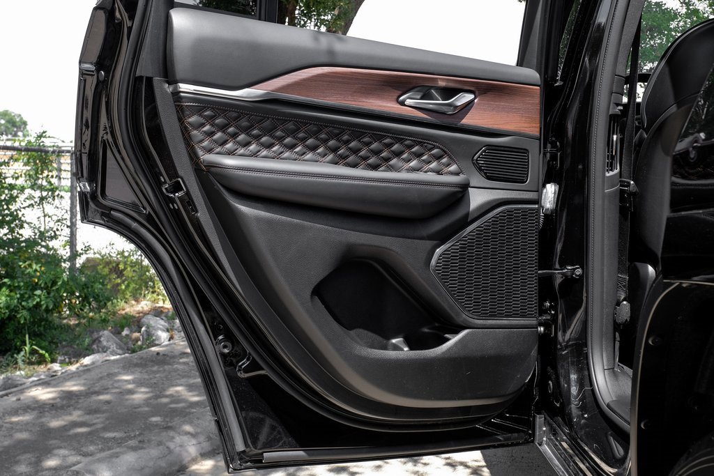 Used 2022 Jeep Grand Cherokee Summit image 60