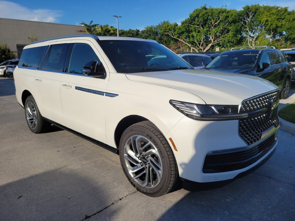 New 2027 Lincoln Navigator L Reserve AWD/4WD image 39