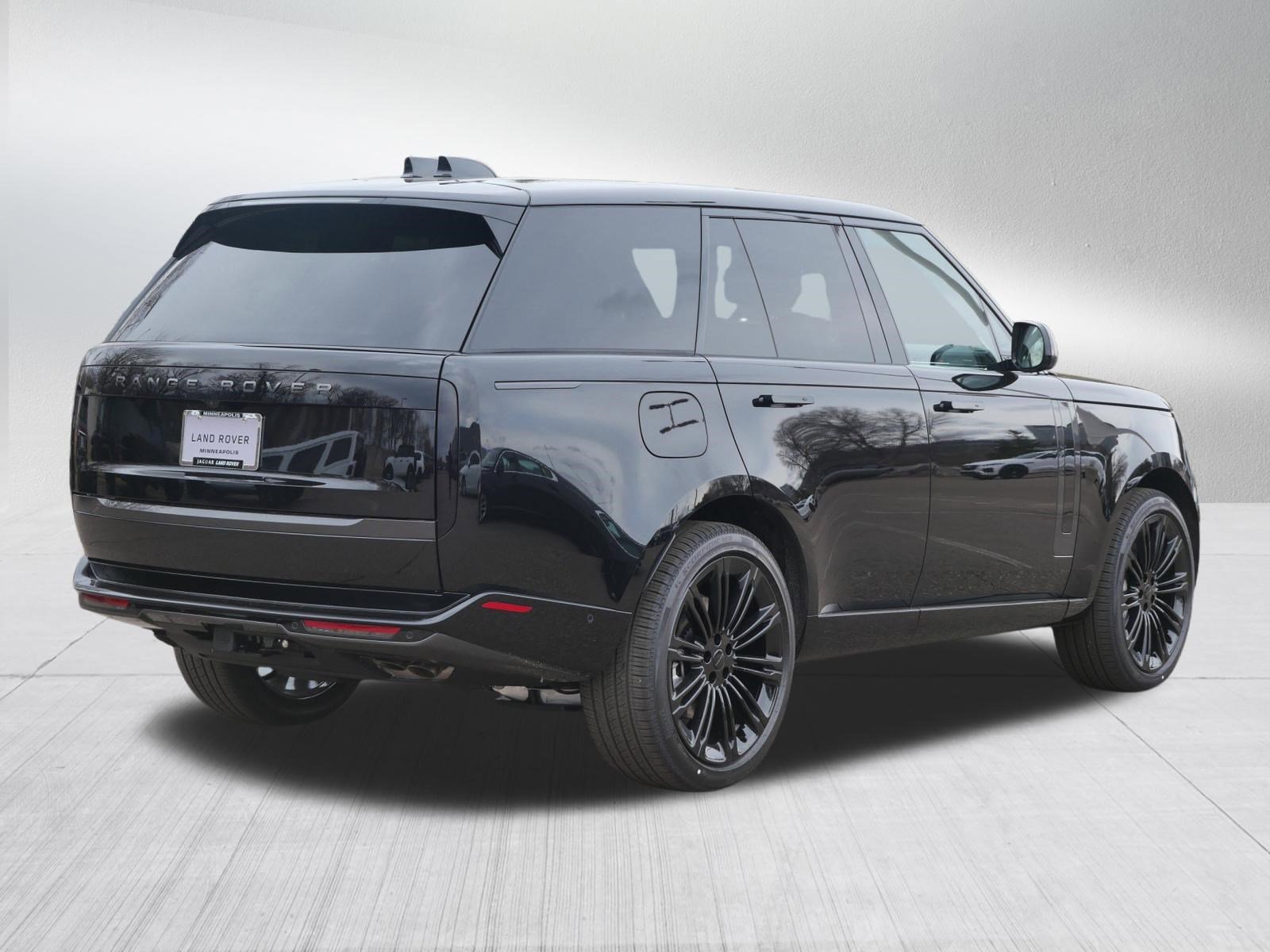 New 2026 Land Rover Range Rover SE AWD/4WD image 2
