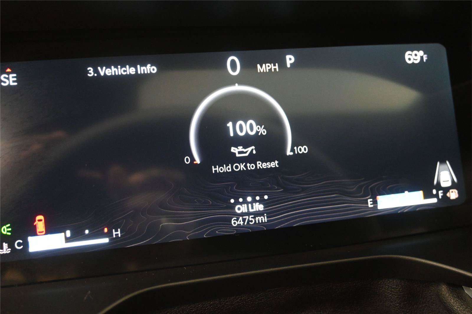 Used 2025 Jeep Grand Cherokee Altitude AWD/4WD image 3