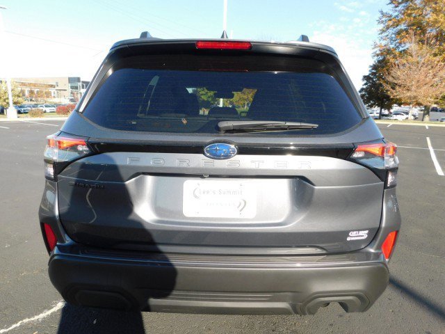 Used 2025 Subaru Forester Premium w/ Convenience Package #1 image 4