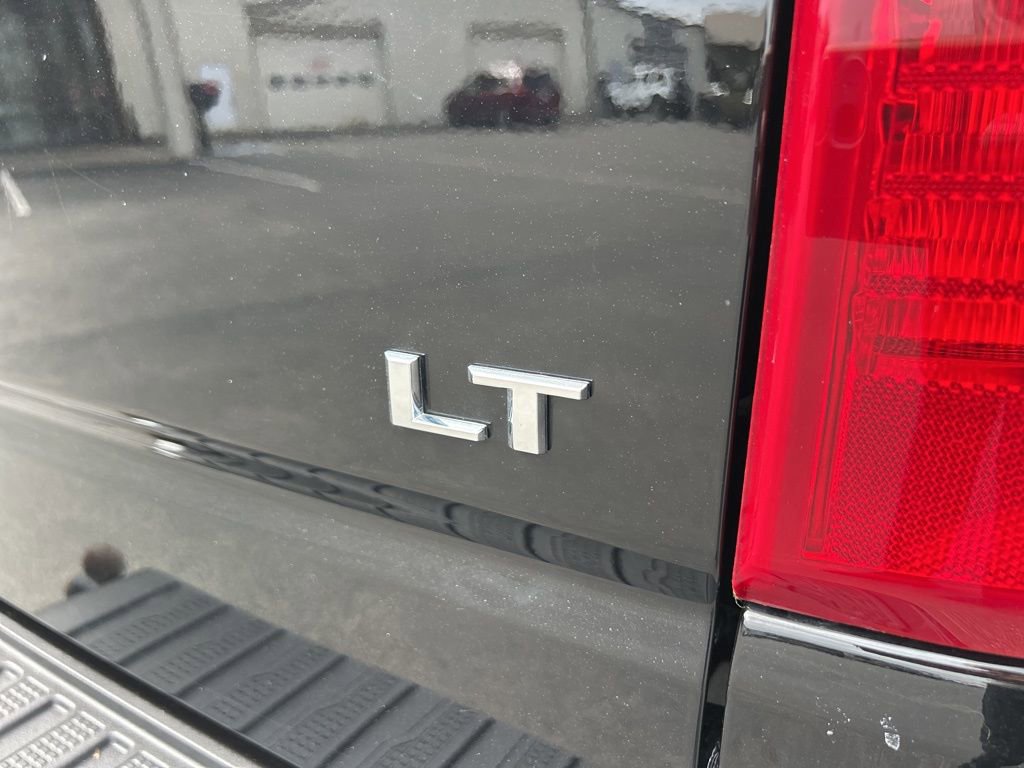 Used 2025 Chevrolet Silverado 1500 LT image 37