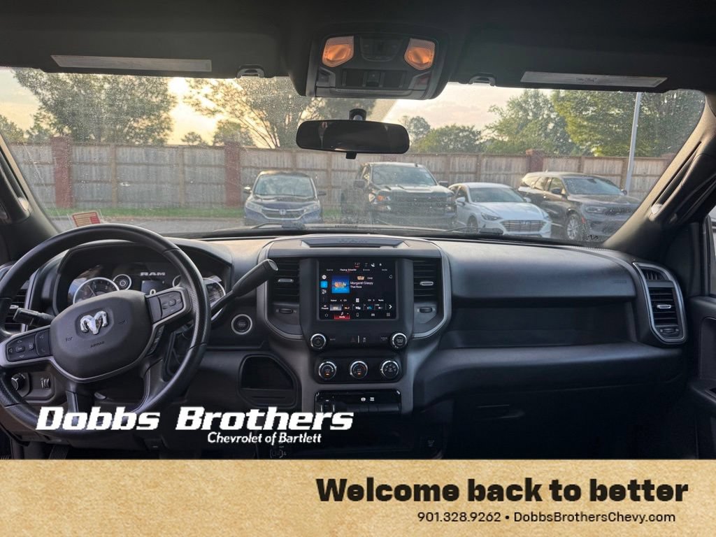 Used 2024 RAM 3500 Tradesman w/ Chrome Appearance Group AWD/4WD image 16