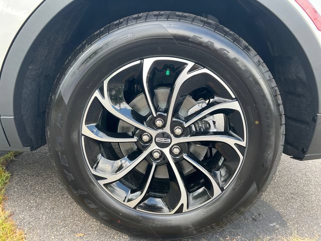 New 2026 Lincoln Nautilus AWD/4WD image 21