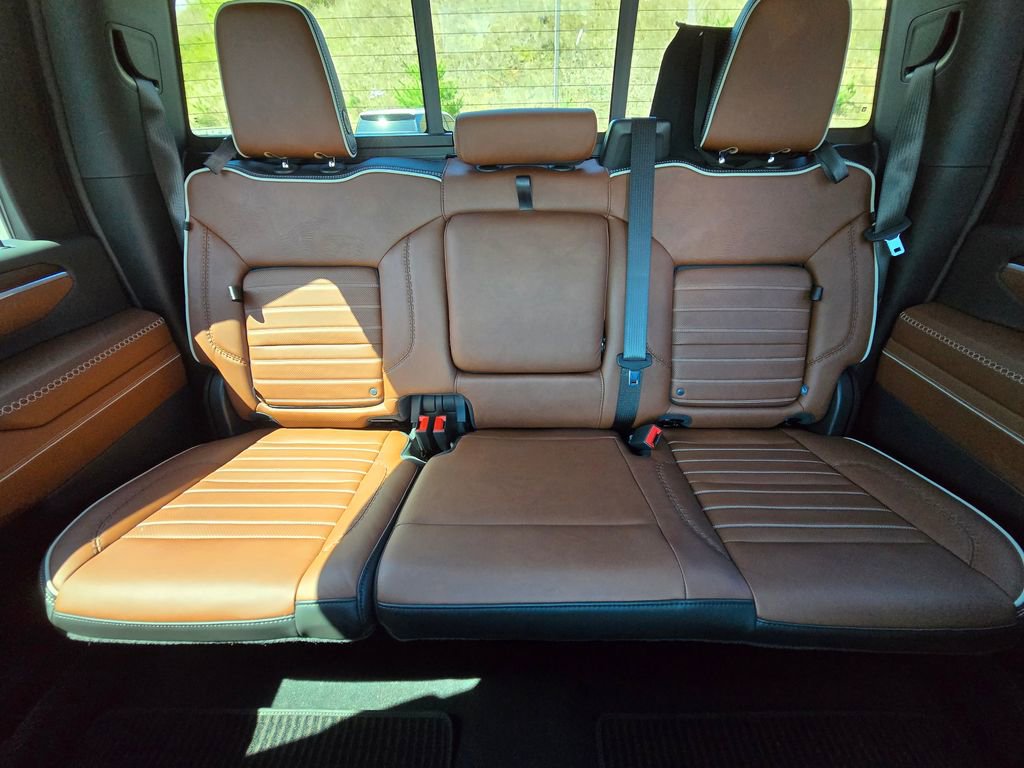 Used 2025 GMC Sierra 2500 Denali Ultimate image 41