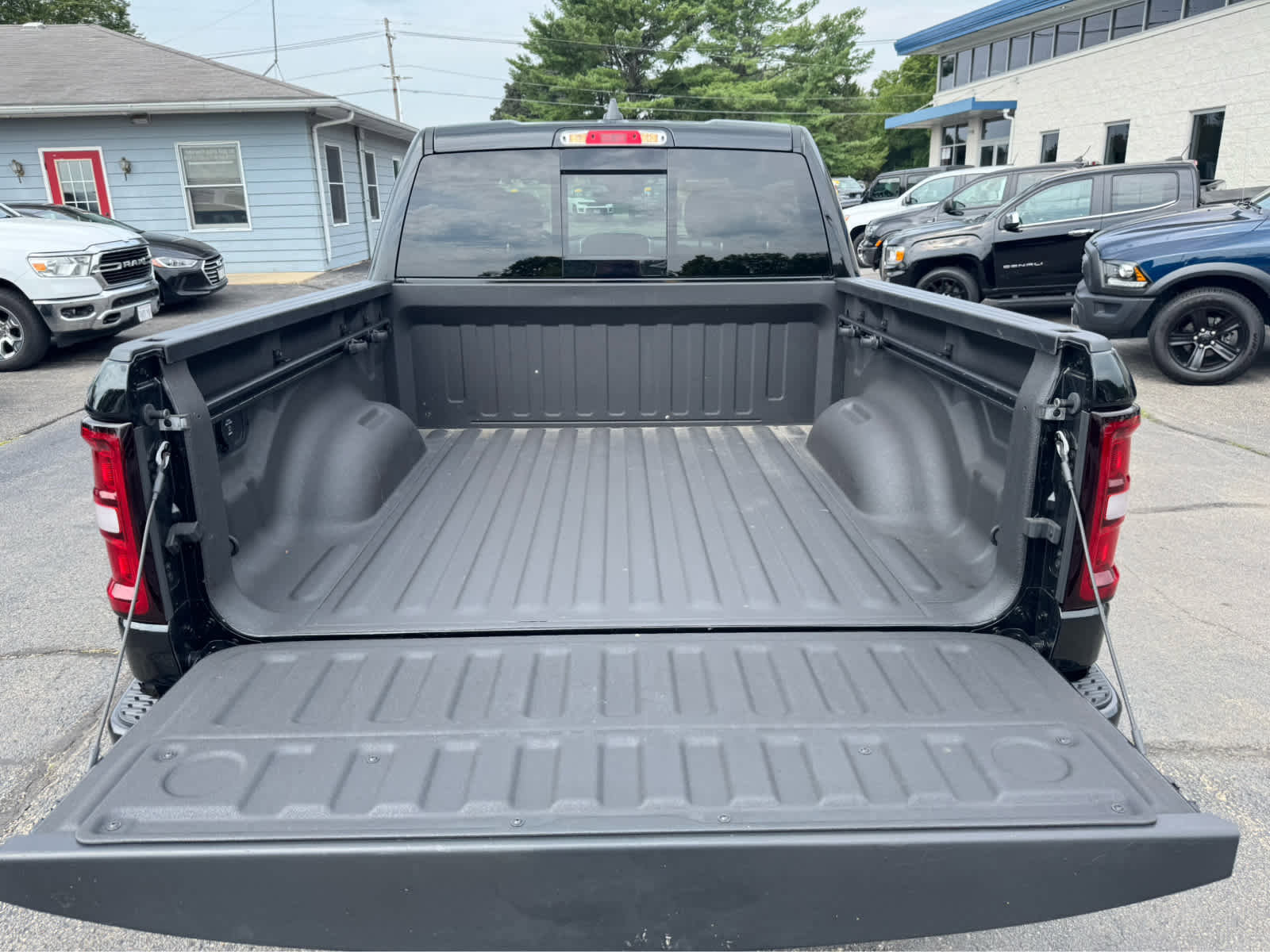 Used 2025 RAM 1500 Big Horn image 19