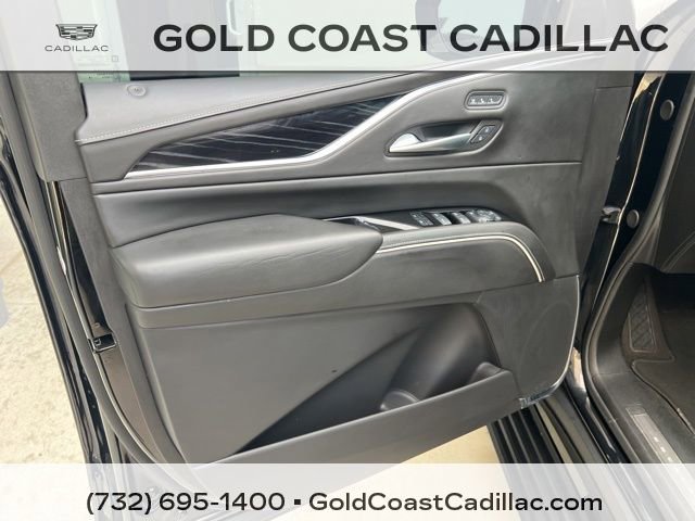 Certified 2024 Cadillac Escalade V w/ LPO, ONYX Package AWD/4WD image 22