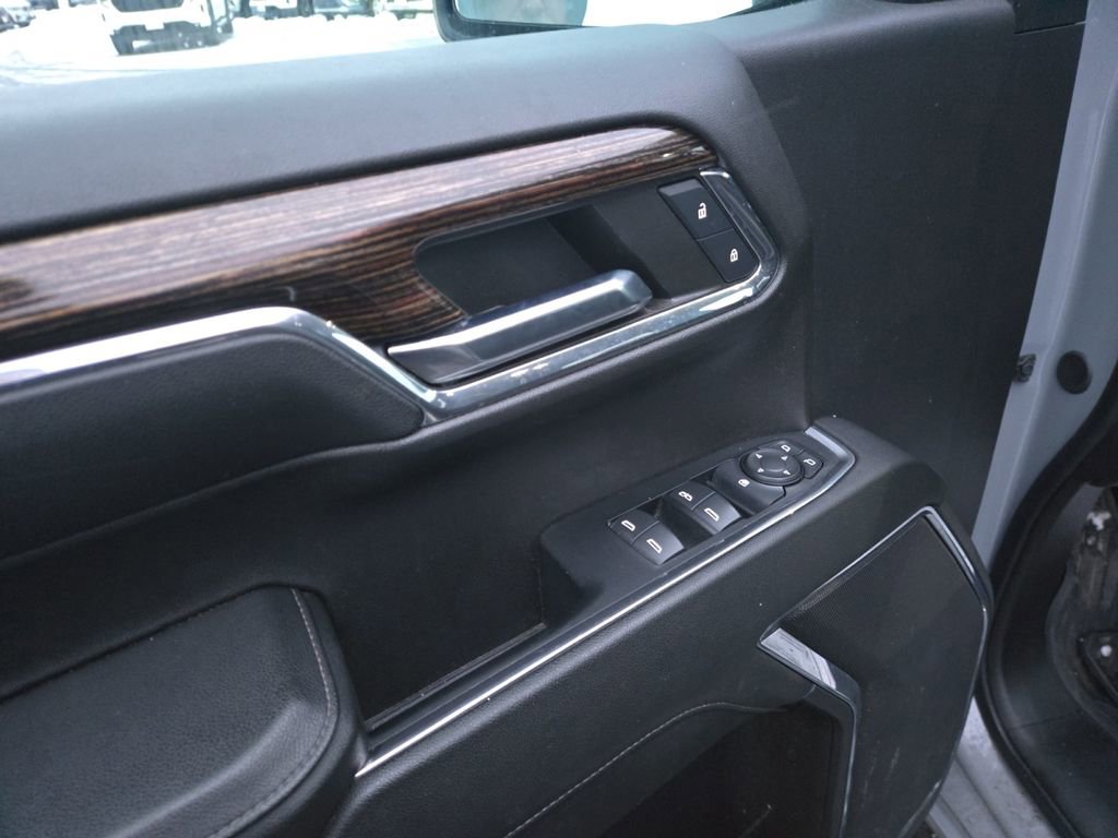 Used 2024 GMC Sierra 1500 Elevation image 11