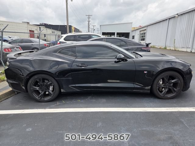 Used 2019 Chevrolet Camaro SS RWD image 6