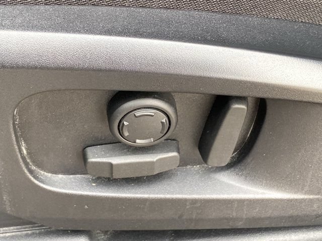 Used 2025 Land Rover Defender 110 S AWD/4WD image 17