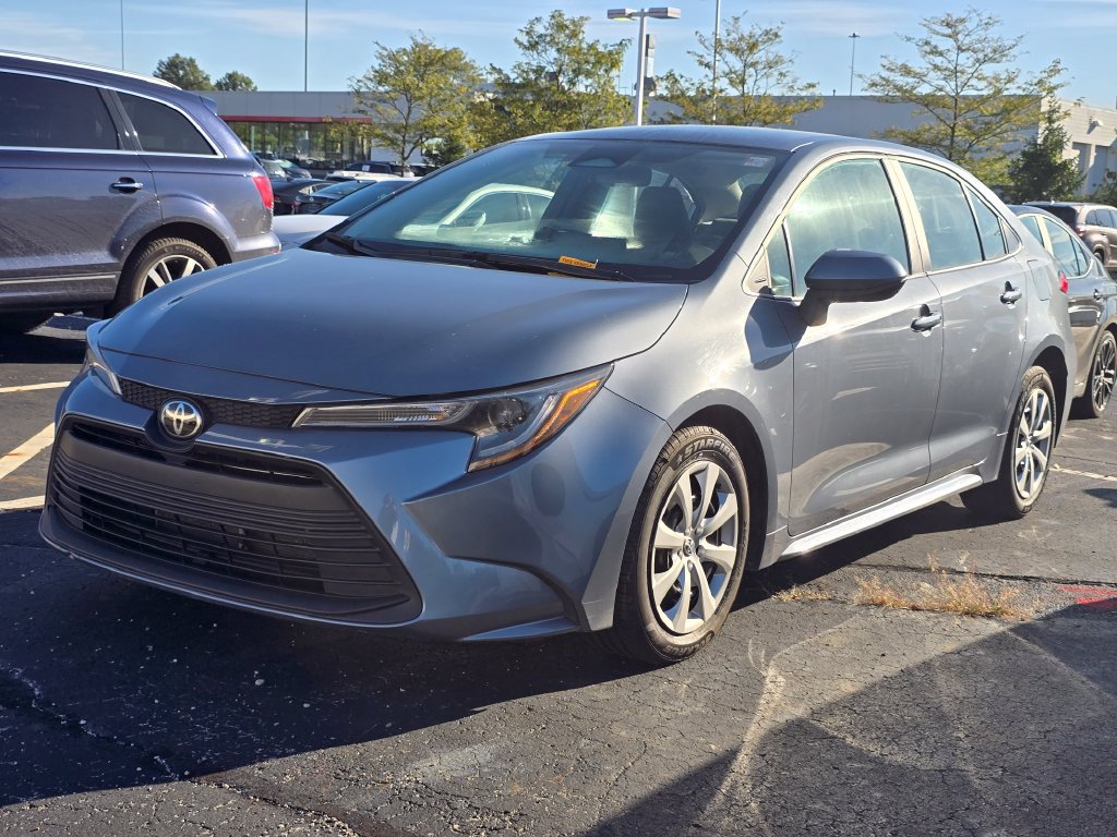 Used 2024 Toyota Corolla LE FWD image 4