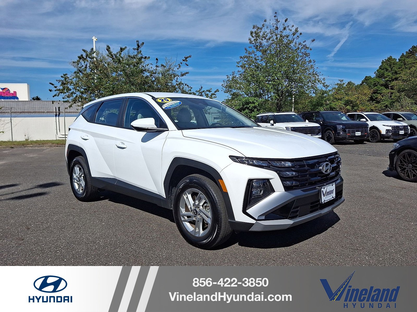 Used 2025 Hyundai Tucson SE image 1